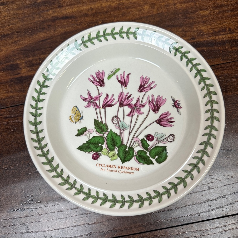Portmeirion The Botanic Garden Bread Plate Cyclamen Repandum Ivy Leaf 7- 1/4"